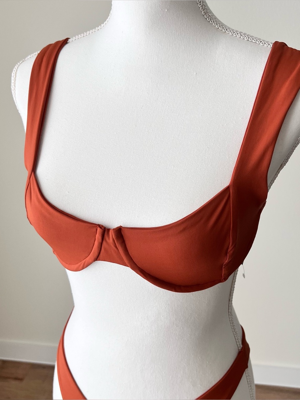 l*space Rust Red Underwire Bikini Set - Picture 4 of 14
